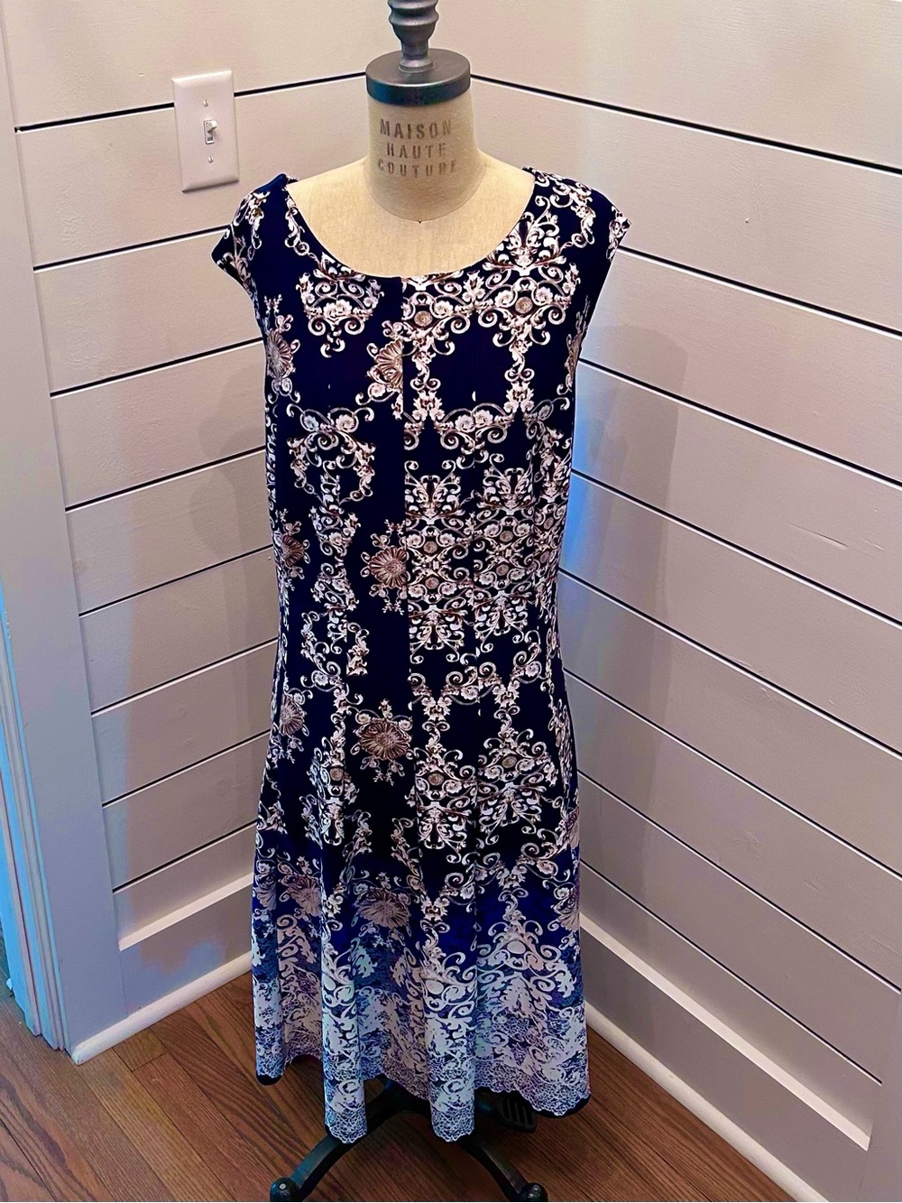 Gaby Skye Navy Floral Scroll Cap-Sleeve Dress, Size 22W